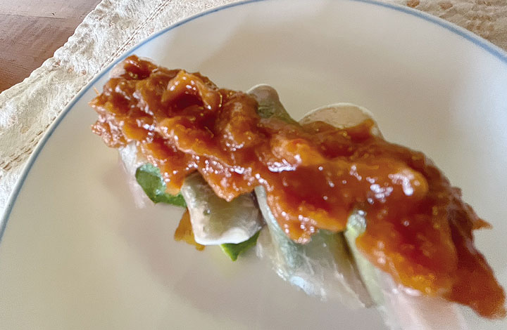 アボカド生ハム巻きサルサソース